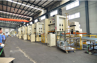 空调壳体生产流水线